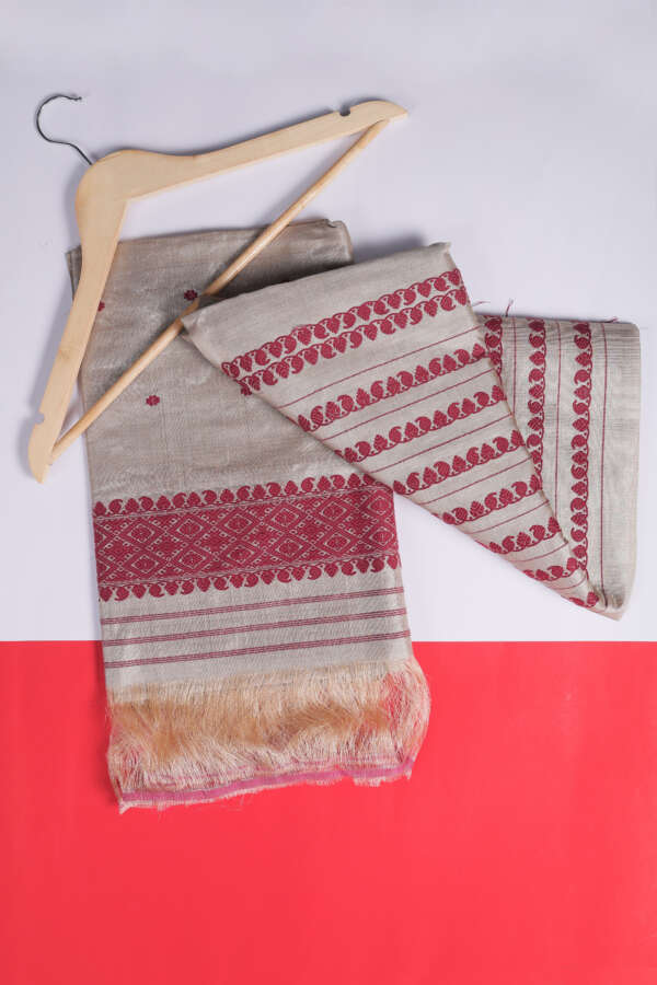 4O9A8503 Mekhela Chaddor - Muga Tussar
