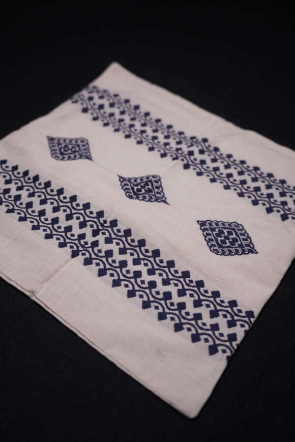 DSC01221 Cushion cover - White