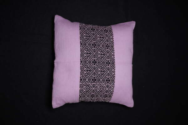 DSC01230 Cushion Lavendar
