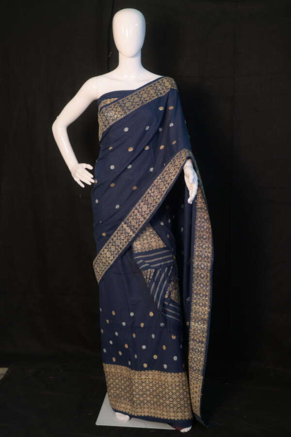 Eri Natural dyed Mekhela Chaddar